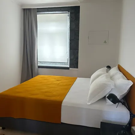 Ca Por Casa Pico-vinhatico * Sao Roque do Pico